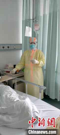  吉林护士“话聊”显成效：让病房中充满生的希望